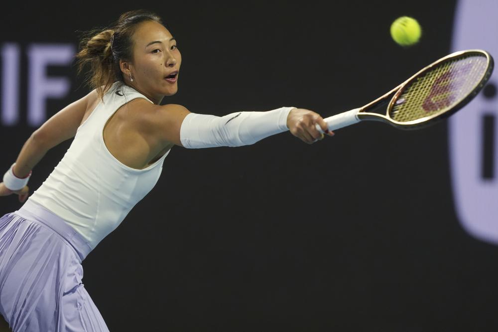 美国演员约翰尼-德普现场观看博卡比赛，并与里克尔梅合影